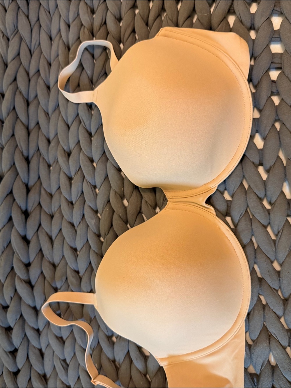 Skims 34 DDDD Fits Every Body Nude T-Shirt Bra